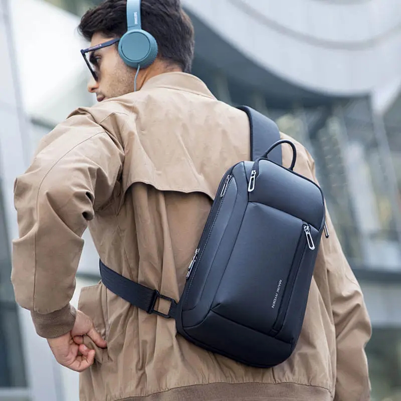 Mark Ryden Multifunctional che - Crossbody Bag Men recension och pris