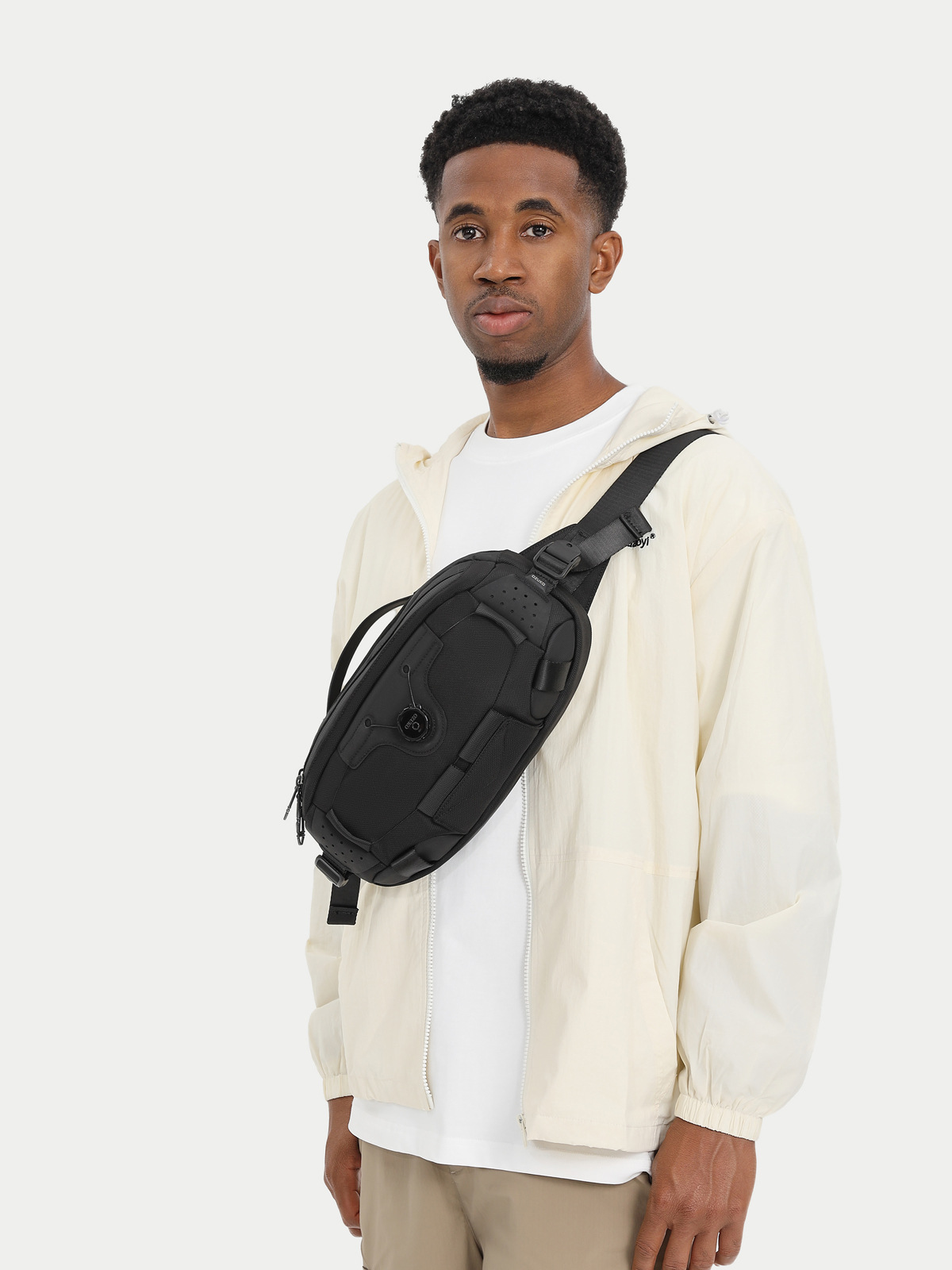 OZUKO Multi-function Chest Bag - Crossbody Bag Men recension och pris